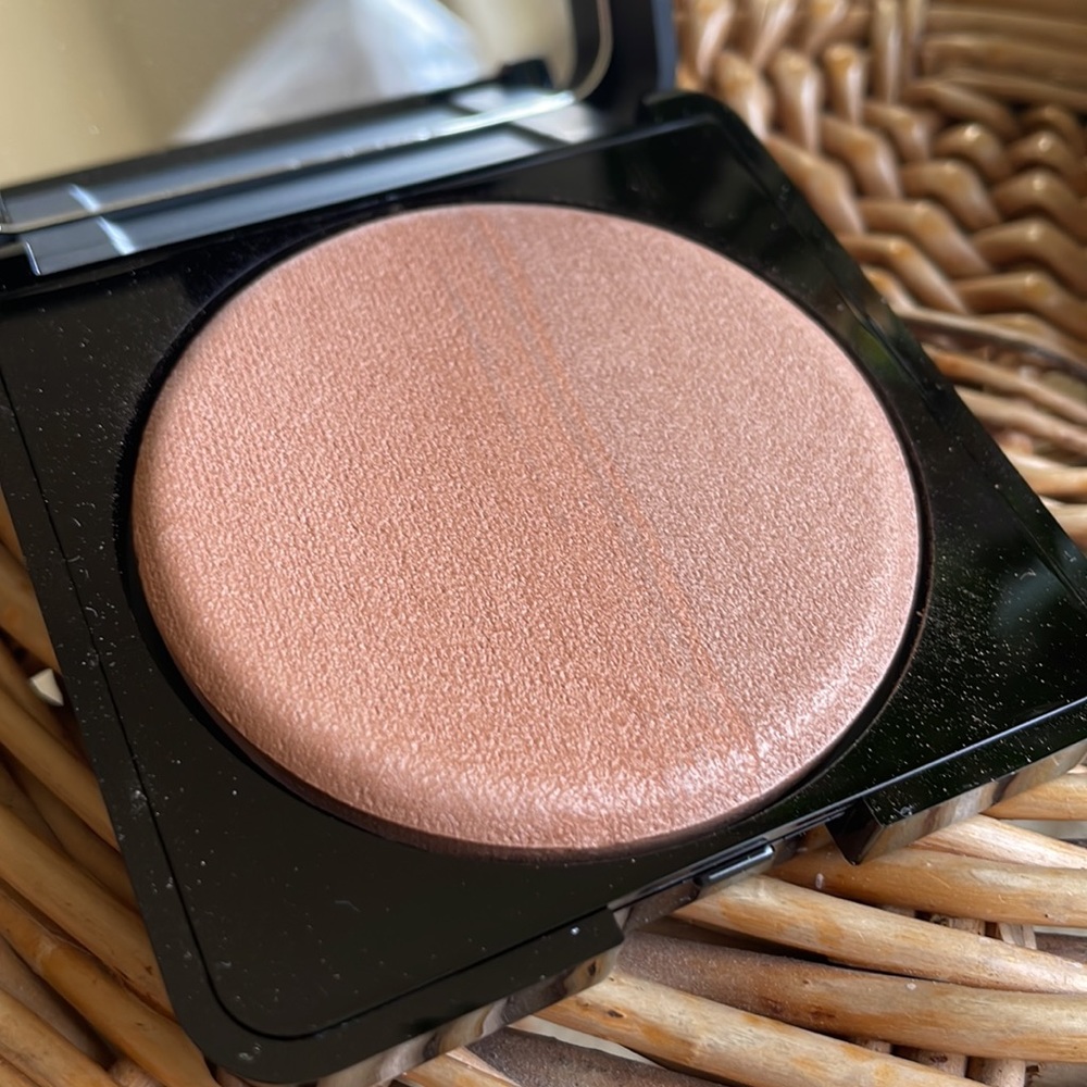 Like new Babor Germany satin duo bronzer